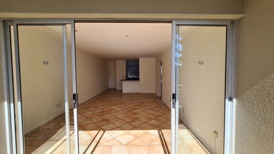 To Let 2 Bedroom Property for Rent in Kenridge Western Cape